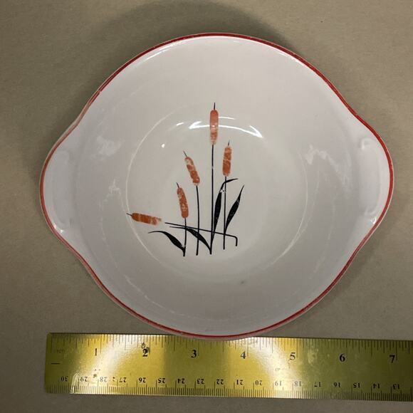 Universal Pottery SEARS & ROEBUCK CATTAIL 6” ROUND SERVING BOWL oven safe - Picture 1 of 6